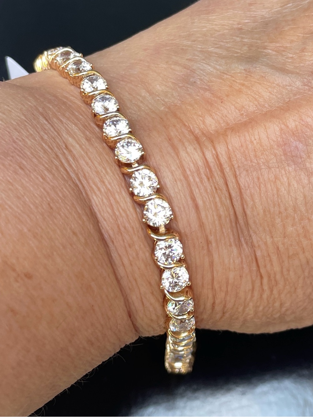 Classic bracelet Tennis Gold-Tone  Polished Gold Finish. Gold plated 18k
